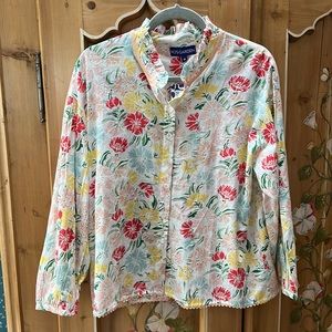 Ro’s garden flower shirt